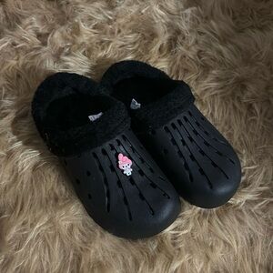 Comfy slippers with my melody croc jit bit